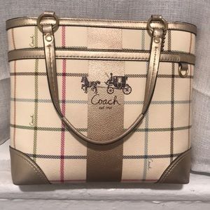 Coach medium tote